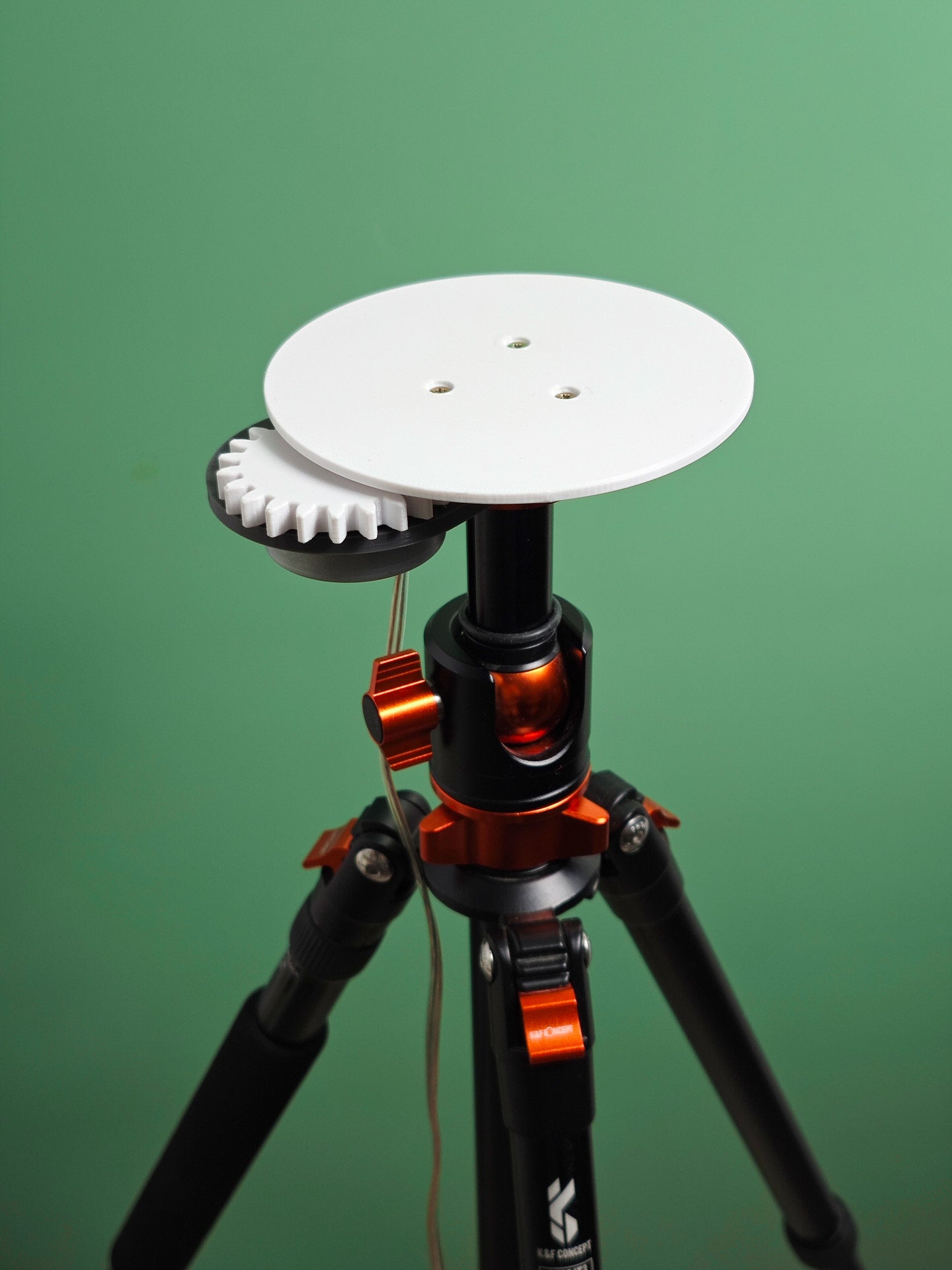 Turntable For Photography — 3D-Printed Rotary Table D130 STL files (4 RPM Motor AC 220V)