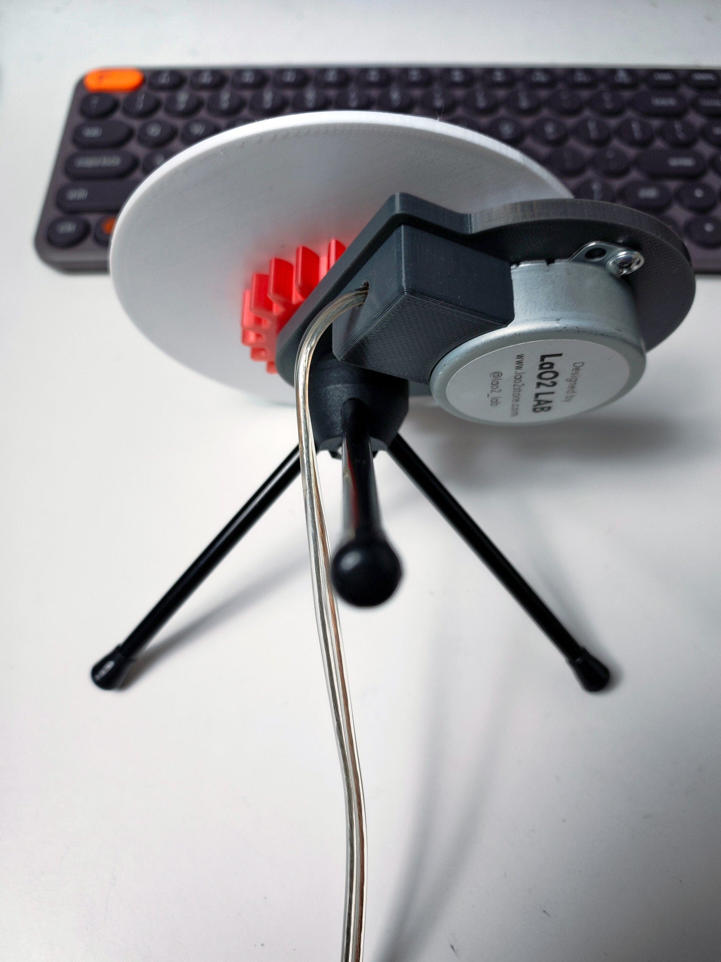 Turntable For Photography — 3D-Printed Rotary Table D130 STL files (4 RPM Motor AC 220V)